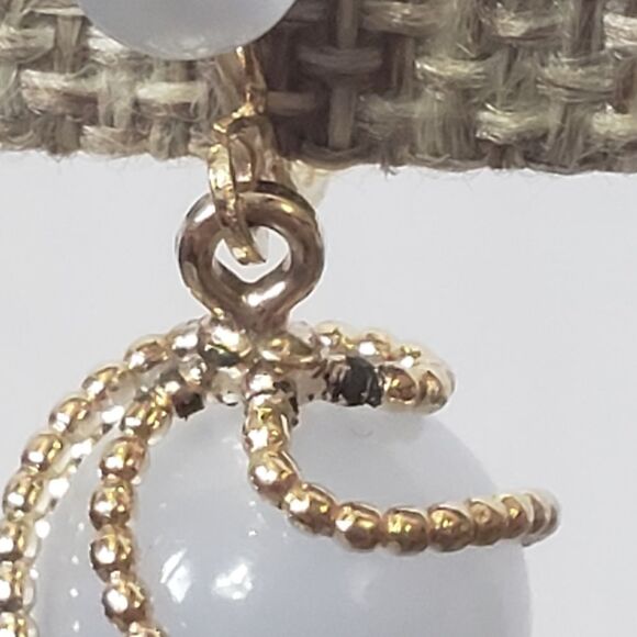 SCREW-BACK Caged Resin Pearl Earrings - Picture 4 of 6